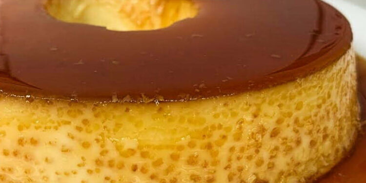 Pudim de leite condensado com tangerina e mel