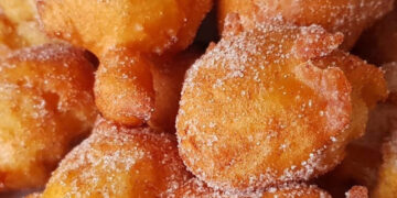 Sonhos de Natal dourados na air fryer