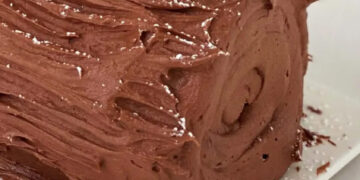 Tronco de Natal de chocolate e avelã