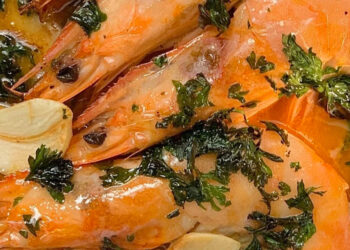 Camarões à guilho no forno