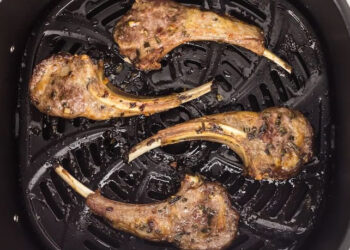 Costeletas de borrego na air fryer (macias e aromáticas)