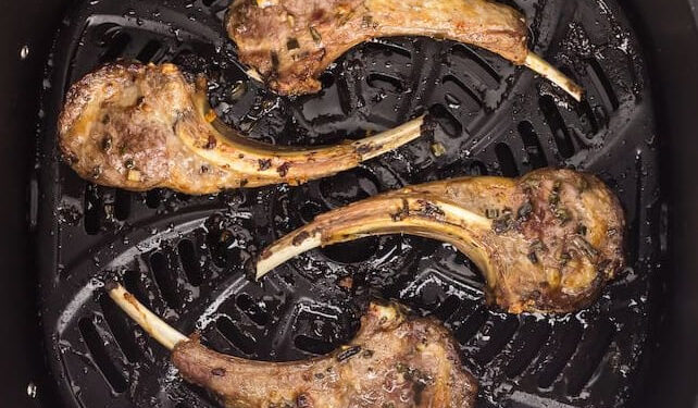 Costeletas de borrego na air fryer (macias e aromáticas)
