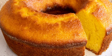 Bolo de cenoura com laranja na air fryer (húmido e cheio de aroma)