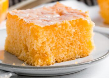 Bolo húmido de laranja na air fryer