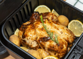 Tempo e temperatura na air fryer: tabela completa para os alimentos mais comuns