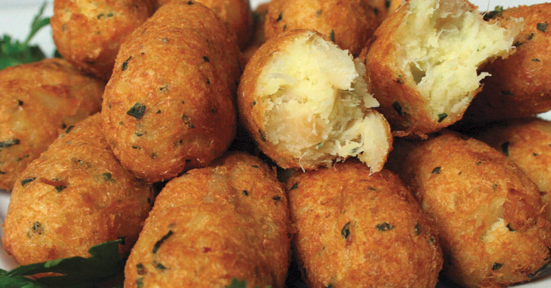 Bolinhos de bacalhau crocantes na air fryer
