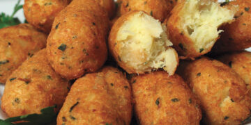 Bolinhos de bacalhau crocantes na air fryer