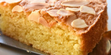 Bolo de amêndoa na air fryer