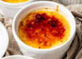 Crème Brûlée cremosa com natas e leite condensado