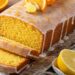 Bolo de laranja e gengibre com glacé de limão