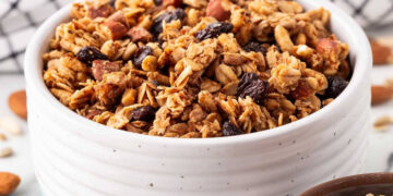 Granola crocante na air fryer (pronta em 8 minutos)