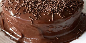 Bolo vulcão de chocolate na air fryer