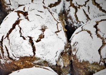 Broa de Avintes: o pão que as padeiras levavam de barco até ao Porto